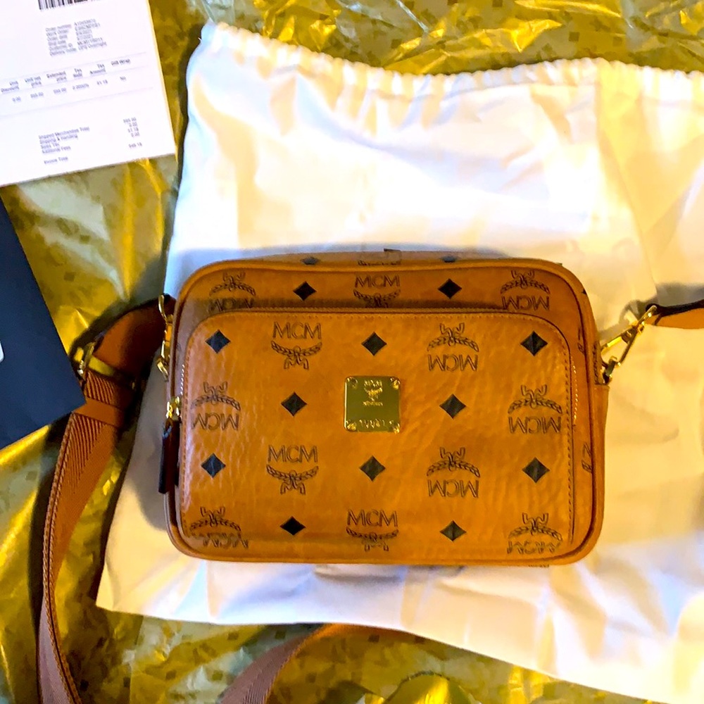 Mcm Klassik Crossbody in Visetos